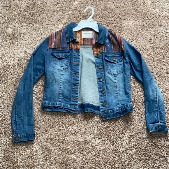 Denim jacket with print. - Picture 1 of 3